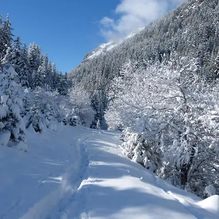 Dans Lout'chi A * Valfrejus